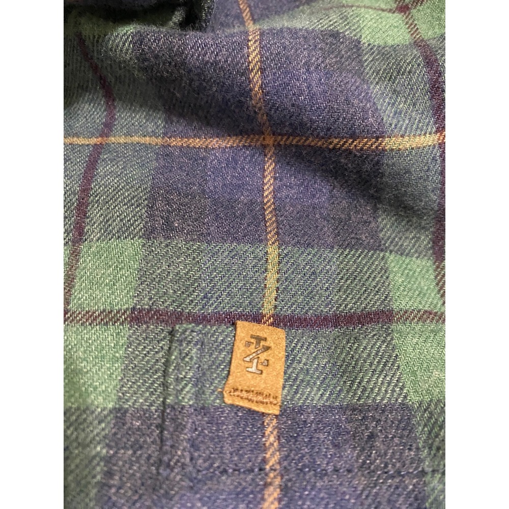 IZOD Mens Flannel Shirt L Blue Green Plaid Long Sleeve Button Down Cotton Blend - Picture 3 of 10